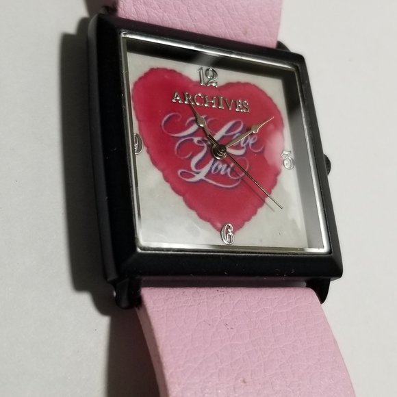 PINK WATCH "I LOVE YOU" WORKING WIDE FACE HEART DESIGN - Picture 4 of 7
